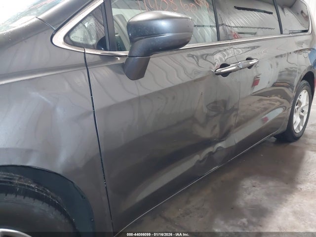 Aukcja sprzedaży 2019 Chrysler Pacifica Touring Plus, vin: 2C4RC1FGXKR528419, numer aukcji: 44086099