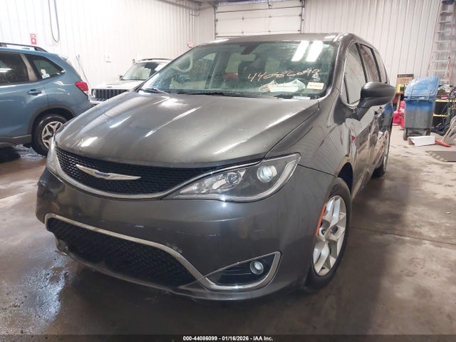 Aukcja sprzedaży 2019 Chrysler Pacifica Touring Plus, vin: 2C4RC1FGXKR528419, numer aukcji: 44086099