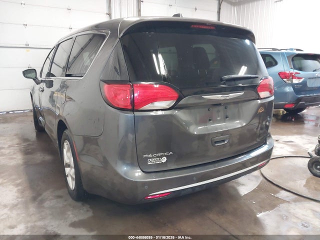Aukcja sprzedaży 2019 Chrysler Pacifica Touring Plus, vin: 2C4RC1FGXKR528419, numer aukcji: 44086099