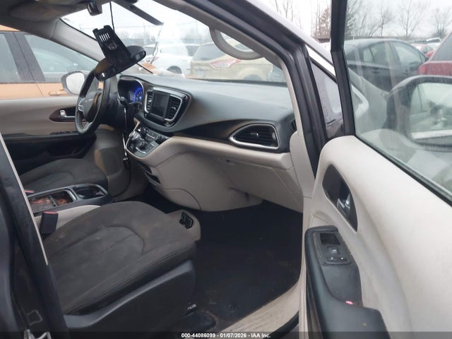 Aukcja sprzedaży 2019 Chrysler Pacifica Touring Plus, vin: 2C4RC1FGXKR528419, numer aukcji: 44086099