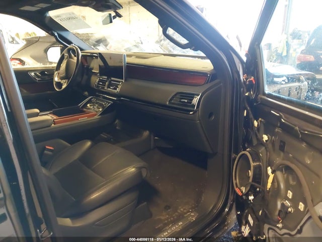 5LMJJ2NG1REL11254 Lincoln Navigator Premiere