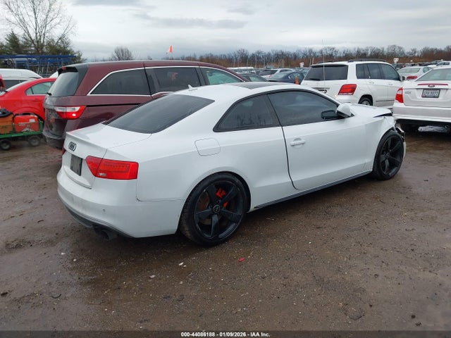 2014 AUDI S5 WAUCGAFRXEA021831 Photo 3