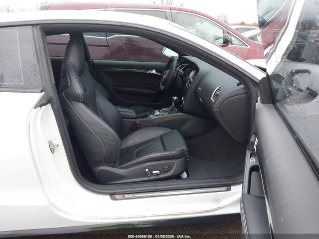 2014 AUDI S5 WAUCGAFRXEA021831 Photo 4