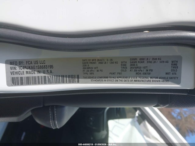 2025 Jeep Grand Cherokee L Altitude X 4x4 მანქანა იყიდება აუქციონზე, vin: 1C4RJKAG1S8683195, აუქციონის ნომერი: 44086219