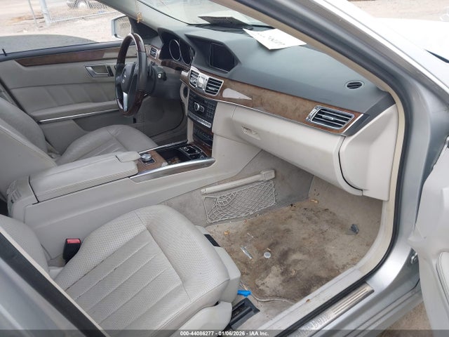 2014 MERCEDES-BENZ E 350 WDDHF5KB8EA825109 Photo 4