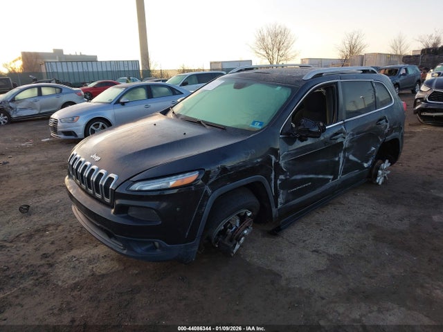 Jeep Cherokee Latitude 2015 1C4PJMCS0FW594367 Image 2