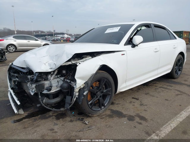 2018 AUDI A4 WAUKMAF48JN010418 Photo 1