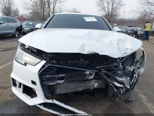 2018 AUDI A4 WAUKMAF48JN010418 Photo 5