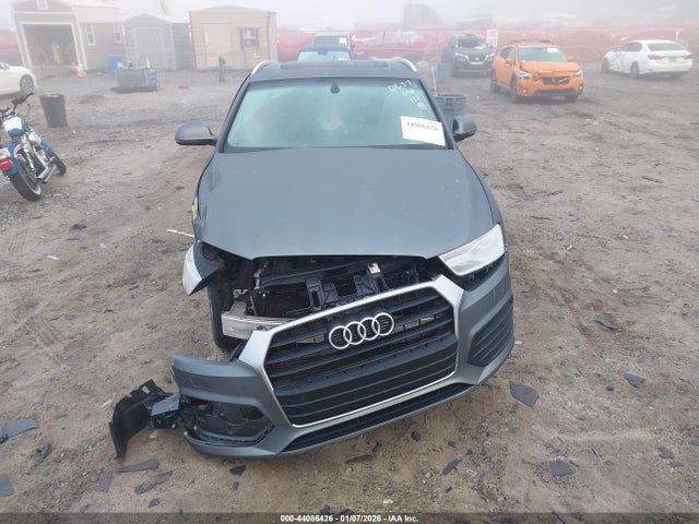 44086426 :رقم المزاد ، WA1ECCFS9JR010637 vin ، 2018 Audi Q3 2.0t Premium/2.0t Sport Premium مزاد بيع