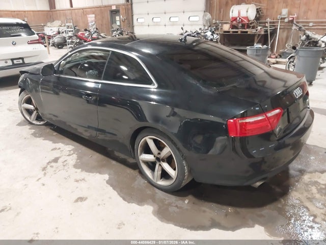 2009 AUDI A5 WAUDK78T49A007587 Photo 2