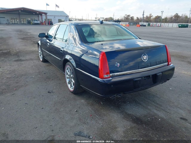 2009 CADILLAC DTS 1G6KD57Y19U102793 Photo 2
