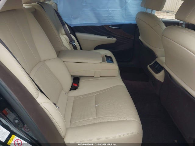 44086464 :رقم المزاد ، JTHB51FF0J5001499 vin ، 2018 Lexus Ls 500 مزاد بيع