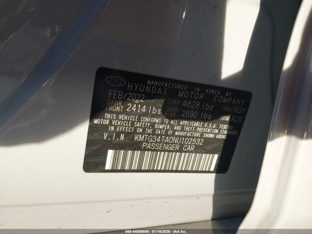 KMTG34TA0NU102532 Genesis G70 2.0t Awd