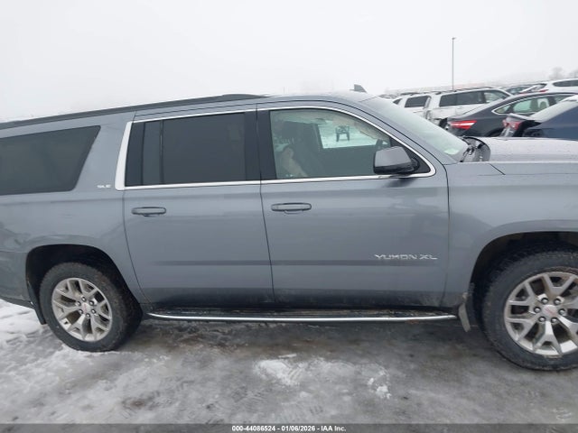 1GKS2FKC2JR154742 GMC Yukon Xl Sle