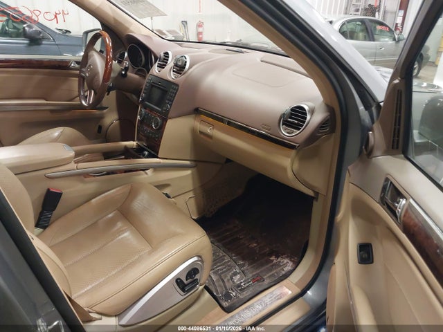 2011 MERCEDES-BENZ GL 550 4JGBF8GE9BA667682 Photo 4