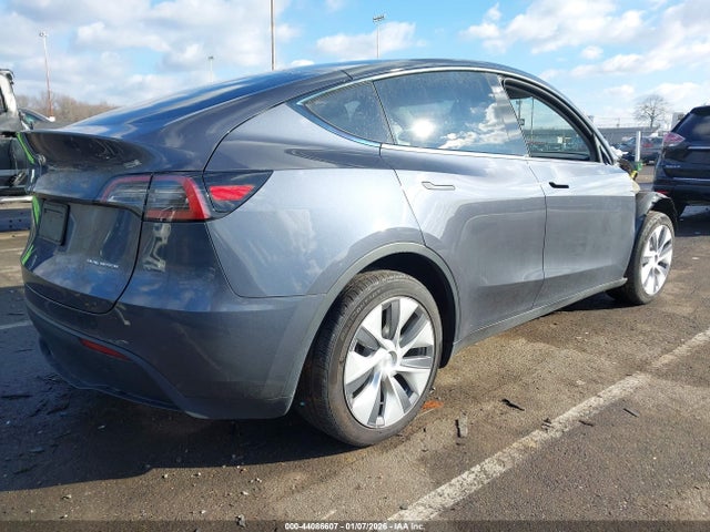 2023 TESLA MODEL Y 7SAYGDEE2PA103779 Photo 3