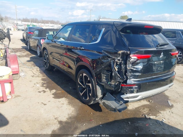 2022 MITSUBISHI OUTLANDER JA4J4UA81NZ065246 Photo 2