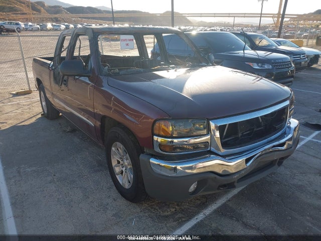 44086638 :رقم المزاد ، 2GTEC19T131386405 vin ، 2003 Gmc Sierra 1500 Sle مزاد بيع