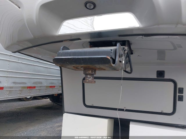 2022 Keystone Rv Cougar 354fls 5th Wheel Travel Trailer მანქანა იყიდება აუქციონზე, vin: 4YDFCGS21N2502677, აუქციონის ნომერი: 44086652