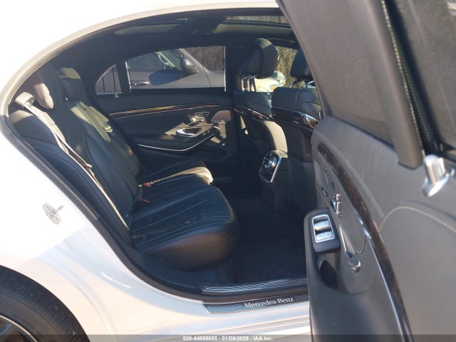 2015 Mercedes-benz S 550 4matic მანქანა იყიდება აუქციონზე, vin: WDDUG8FB8FA171933, აუქციონის ნომერი: 44086655