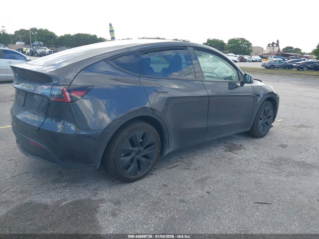 2024 TESLA MODEL Y 7SAYGDED5RF160751 Photo 3