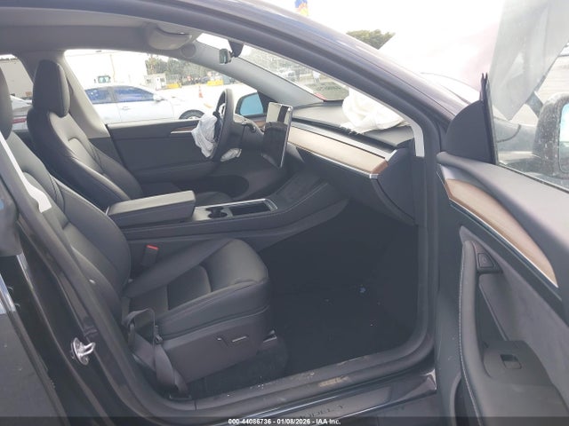 2024 TESLA MODEL Y 7SAYGDED5RF160751 Photo 4