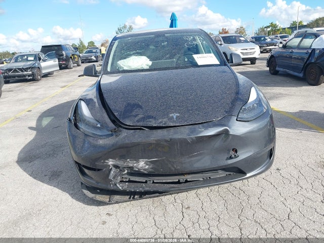 2024 TESLA MODEL Y 7SAYGDED5RF160751 Photo 5