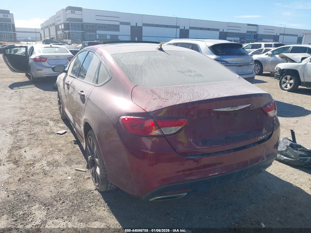 44086758 :رقم المزاد ، 1C3CCCBGXFN551536 vin ، 2015 Chrysler 200 S مزاد بيع