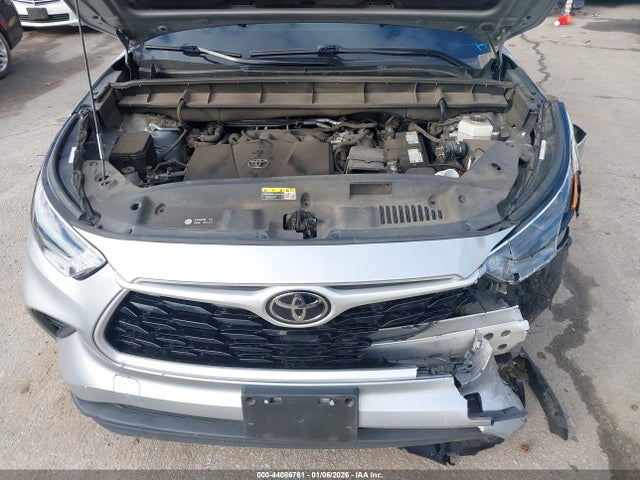 Toyota Highlander L 2021 5TDCZRAHXMS082995 Image 10