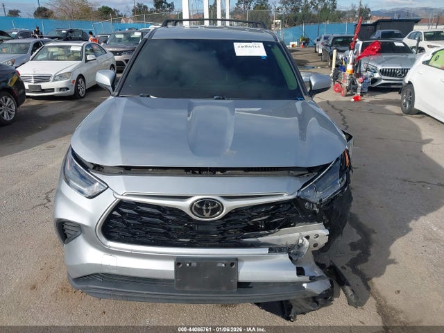 Toyota Highlander L 2021 5TDCZRAHXMS082995 Image 11