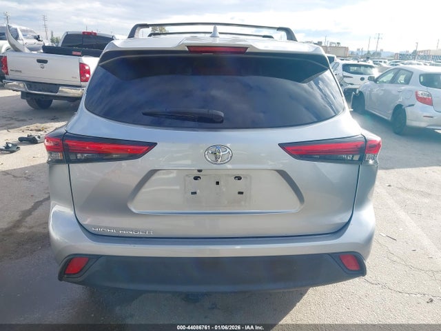 Toyota Highlander L 2021 5TDCZRAHXMS082995 Image 15