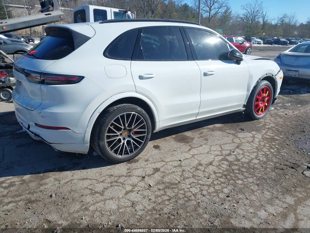 2021 PORSCHE CAYENNE WP1AA2AY1MDA04010 Photo 3