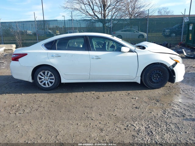Nissan Altima 2.5 S 2017 1N4AL3AP1HC206503 Image 12