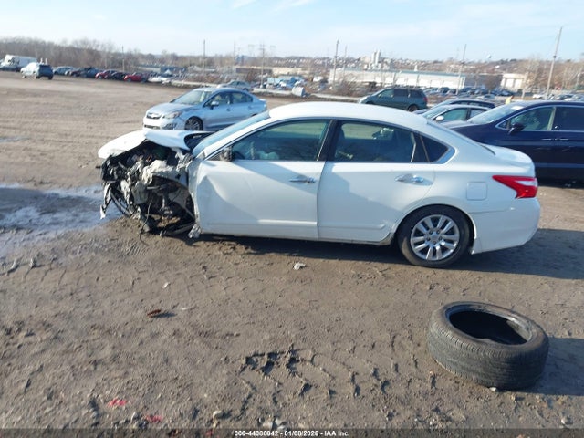Nissan Altima 2.5 S 2017 1N4AL3AP1HC206503 Image 13