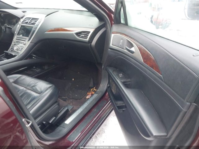 2017 LINCOLN MKZ 3LN6L5D97HR638521 Photo 4