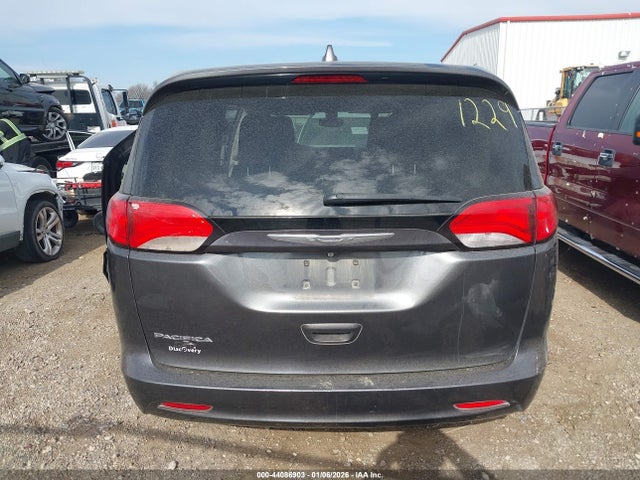 Продаж на аукціоні авто 2017 Chrysler Pacifica Touring, vin: 2C4RC1DG2HR502490, номер лоту: 44086903