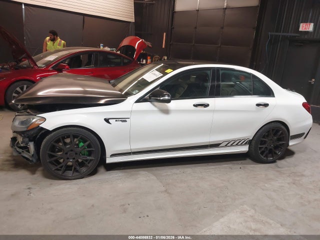 Продажа на аукционе авто 2015 Mercedes-benz C 300 Sport, vin: 55SWF4JB3FU090673, номер лота: 44086932