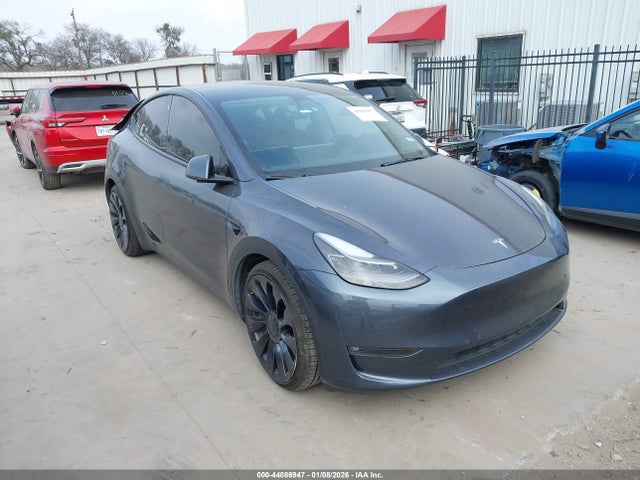 2022 TESLA MODEL Y 7SAYGDEF1NF375183 Photo 0
