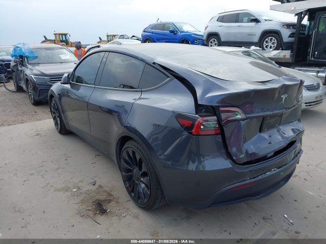 2022 TESLA MODEL Y 7SAYGDEF1NF375183 Photo 2