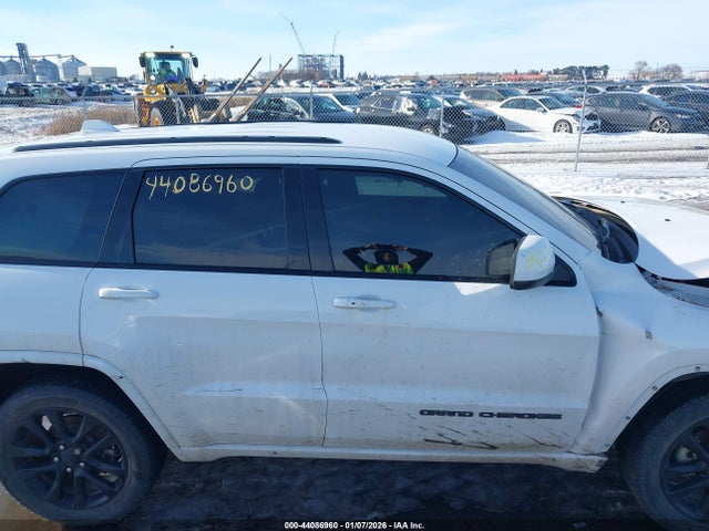 1C4RJFAG6HC864211 Jeep Grand Cherokee Altitude 4x4