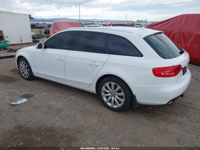 2011 AUDI A4 WAUWFBFL3BA019271 Photo 2