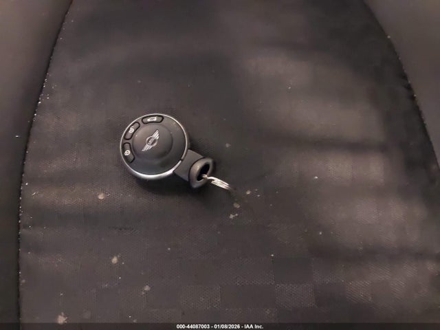 2009 MINI COOPER S WMWMF73519TW80824 Photo 10