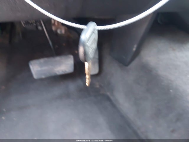 2011 CHEVROLET TAHOE 1GNSCAE09BR320826 Photo 10