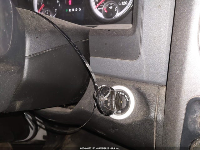 2019 RAM 1500 CLASSIC 1C6RR7FG6KS717981 Photo 10