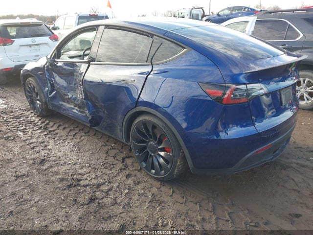 2023 TESLA MODEL Y 7SAYGDEFXPF905766 Photo 2