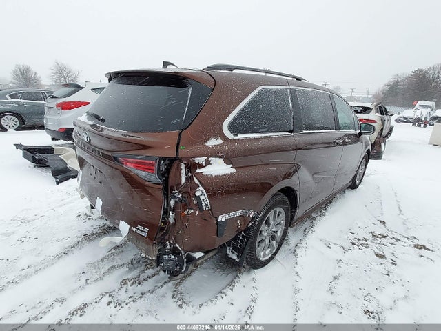 2022 TOYOTA SIENNA 5TDJRKEC2NS108360 Photo 3