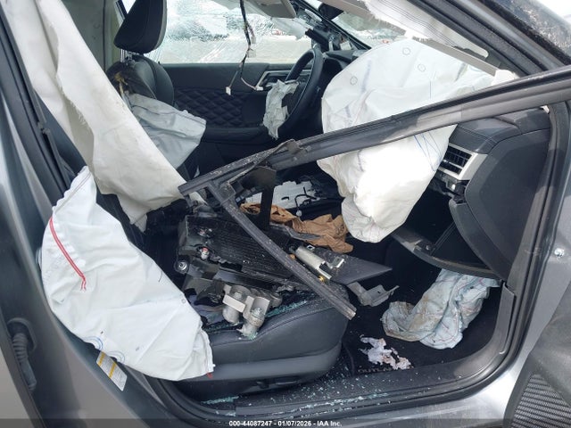 2023 MITSUBISHI OUTLANDER JA4J4VA86PZ049830 Photo 4