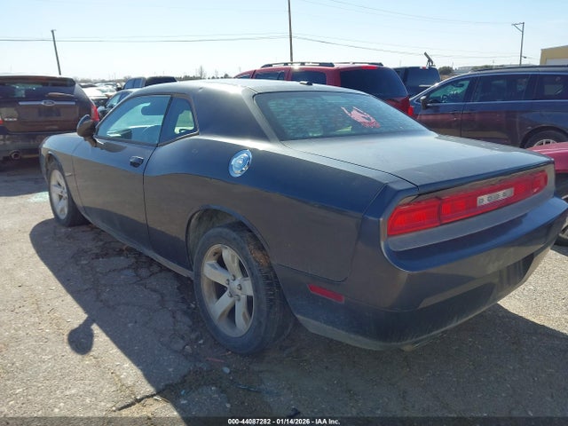 2013 DODGE CHALLENGER 2C3CDYAG2DH582054 Photo 2