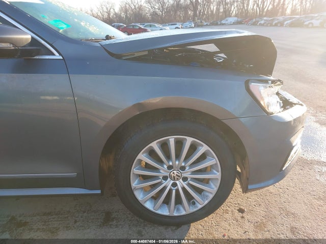 Продаж на аукціоні авто 2016 Volkswagen Passat 1.8t Se, vin: 1VWBS7A3XGC038121, номер лоту: 44087404