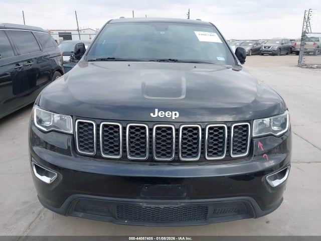 44087405 :رقم المزاد ، 1C4RJFAG6JC258106 vin ، 2018 Jeep Grand Cherokee Laredo E 4x4 مزاد بيع